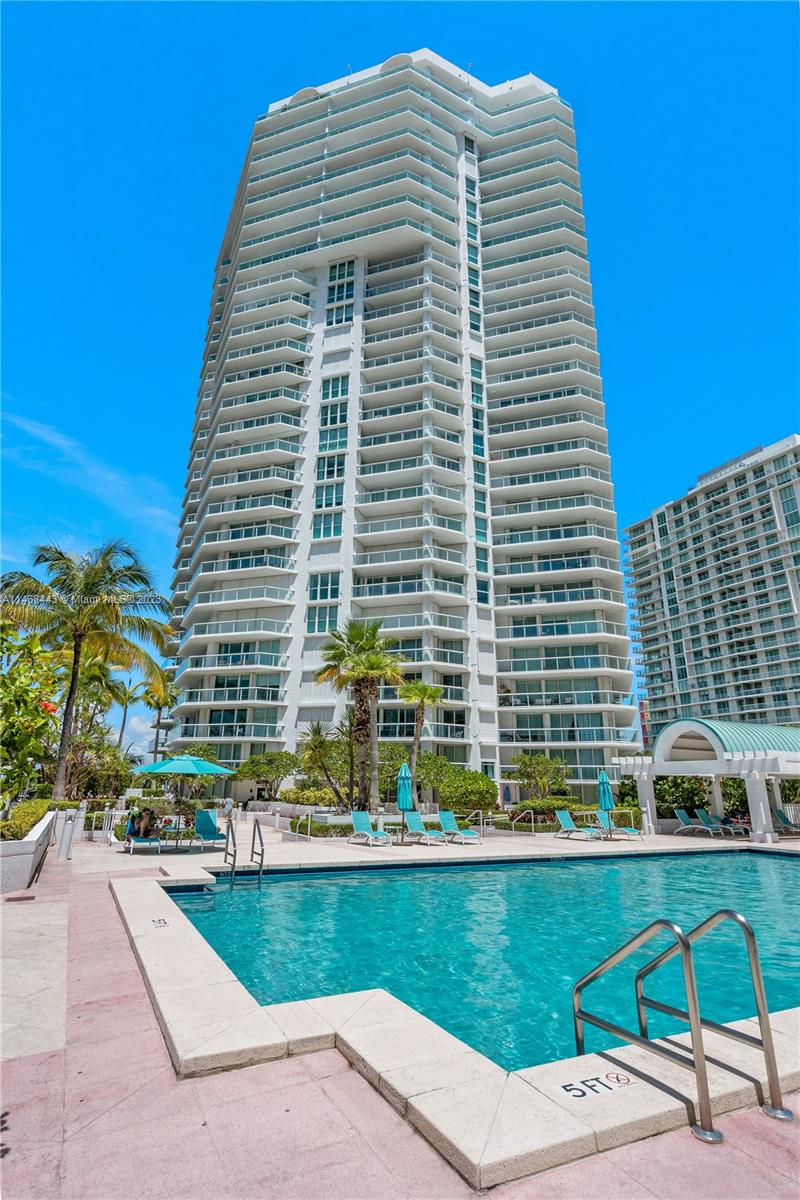 Beautiful and perfectly maintained 2 bedroom in the heart of sunny isles. This special 2 bedroom porcelain floors, laundry room with plenty of storage, beautifully renovated bathrooms and kitchen, multiple living and dining areas, and oversized balcony. Wake up to sunrise on the ocean with eastern views overlooking water and the sunny isles skyline. Unit furniture included exclusive membership to Oceania club!! sauna, steam room, ocean front gym, private beach with butler food service to your chairs! private basketball court and tennis courts, with casual and formal restaurant. Also available for seasonal 6 month rental