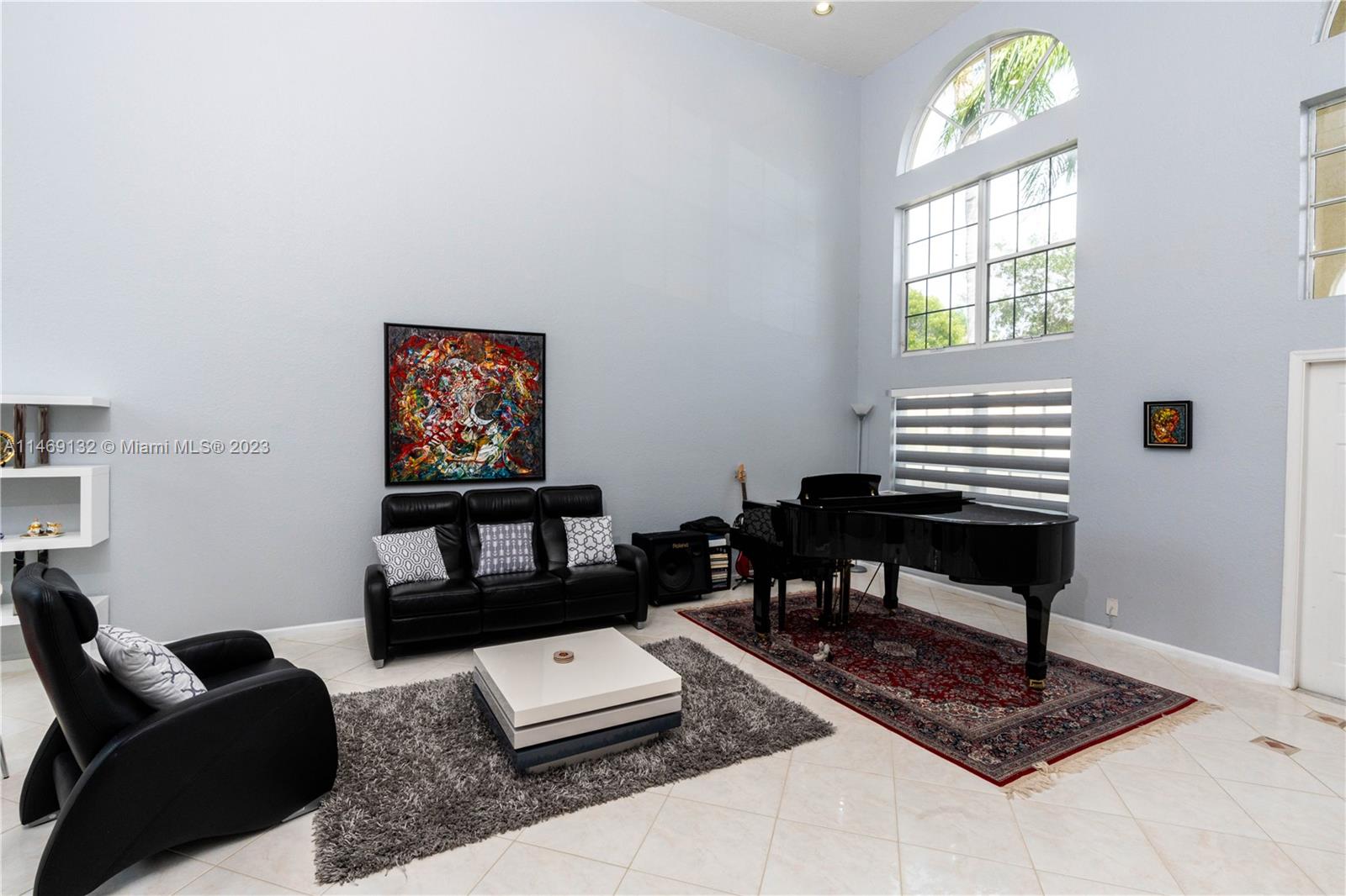 Listing Photo 11