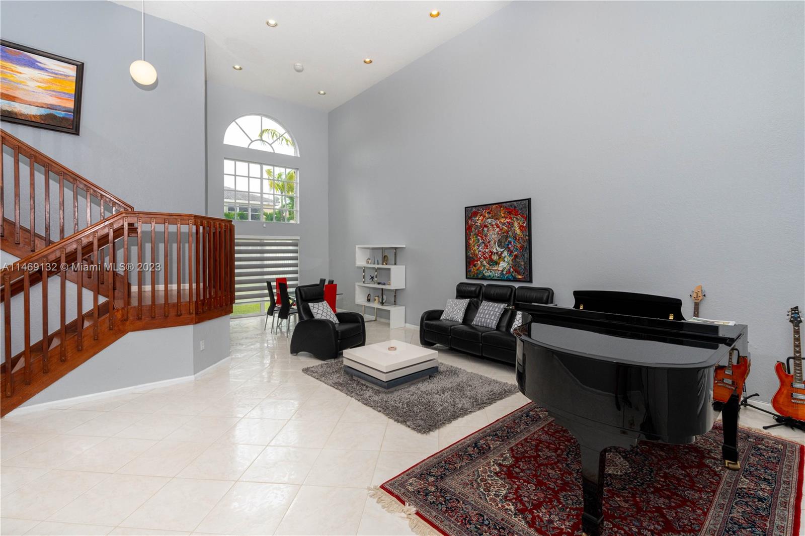 Listing Photo 12