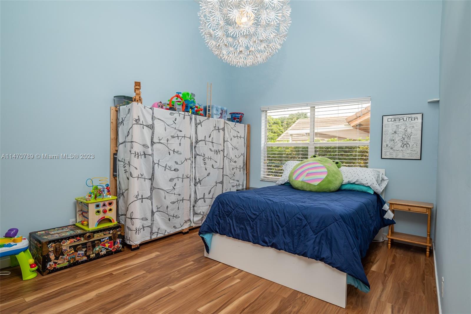 Listing Photo 17