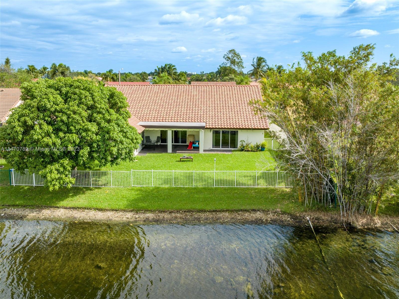 Listing Photo 23