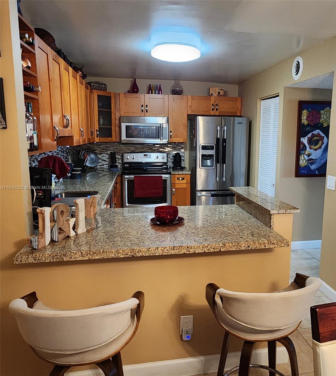 Listing Photo 8