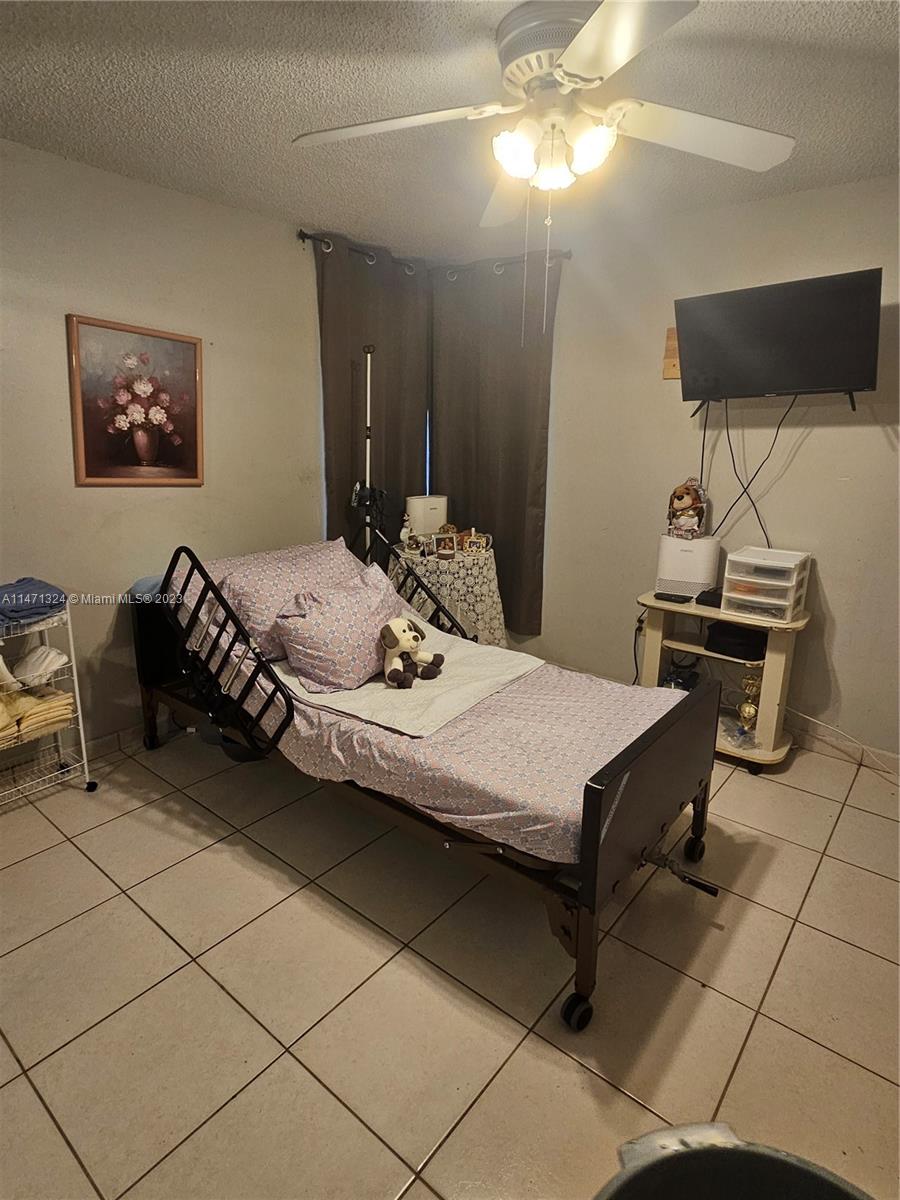 Listing Photo 9