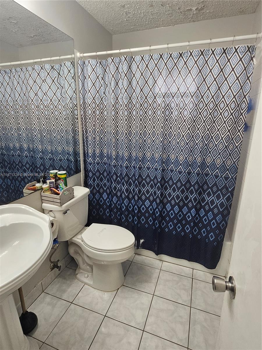 Listing Photo 11
