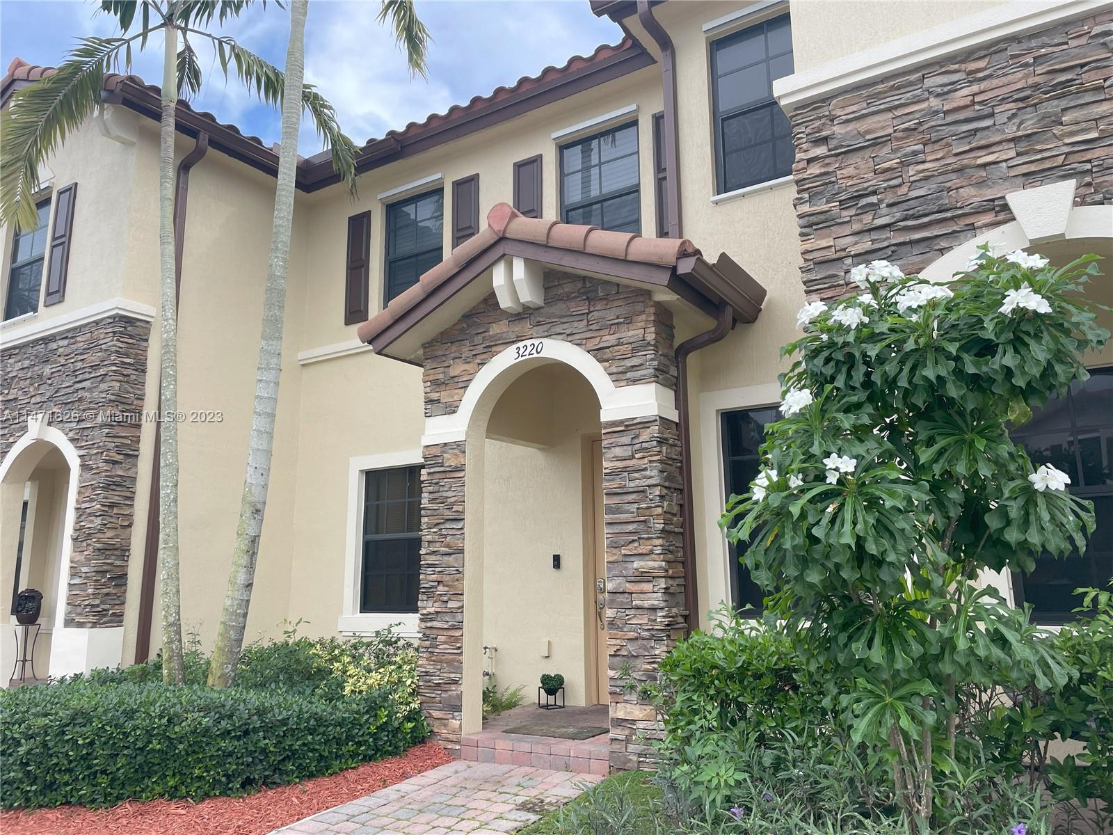 Charming two level town home  located within the highly sought after Martinique within the Isles of Oasis Community. Constructed recently, this unit is turn key ready to move in. Large kitchen with full stainless-steel appliances. The design allows for different configurations for dining, living, or family room. Half bathroom down stairs for the guests.  A short walk up the stairs lead to the rooms. 2 full bathrooms. The Master bedroom is well situated and has a beautiful, recessed ceiling feature which makes the room feel large.  Downstairs it has it's own private fence enclosed yard for entertaining. Also has a storage area for shutters and other goodies to save on cluttering the home.