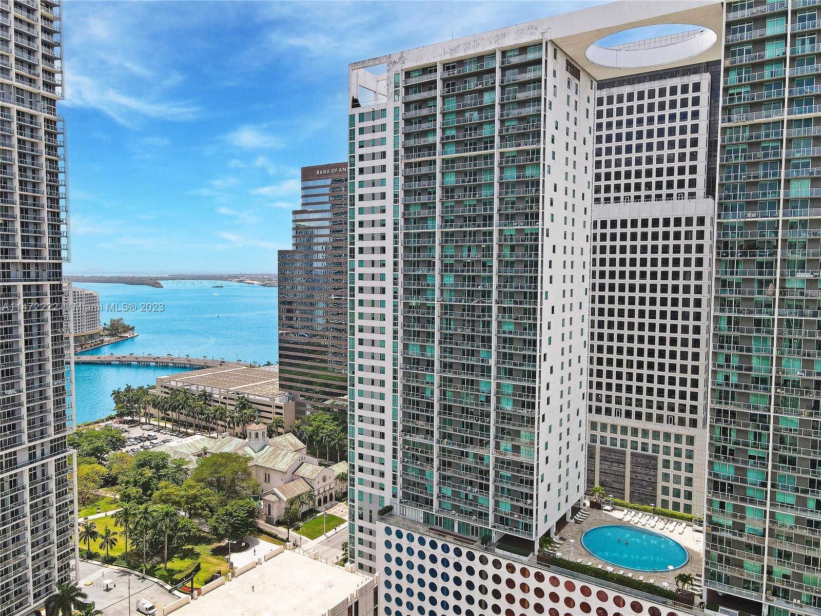 Photo 1 of 500 Brickell E Apt 401 in Miami - MLS A11472222