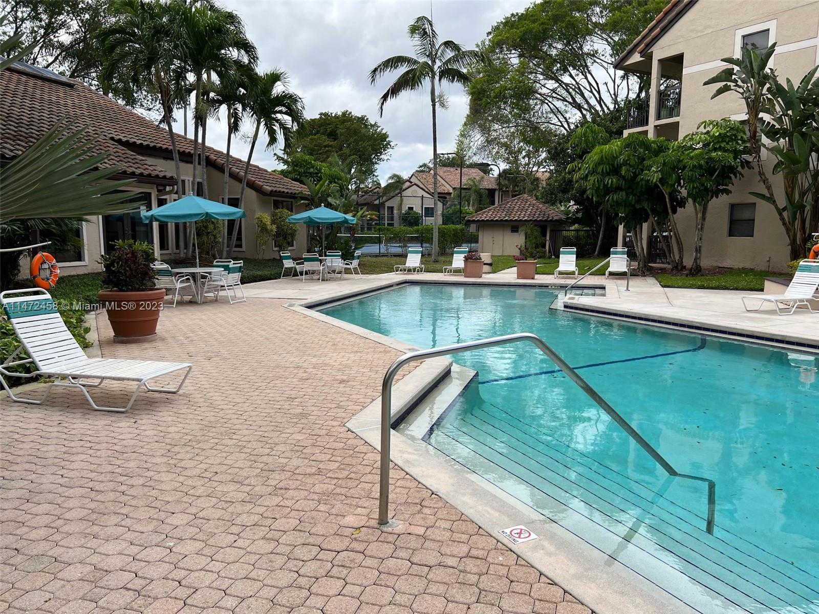 Photo 1 of Palm Aire Gardens Condo Apt 41 in Pompano Beach - MLS A11472458