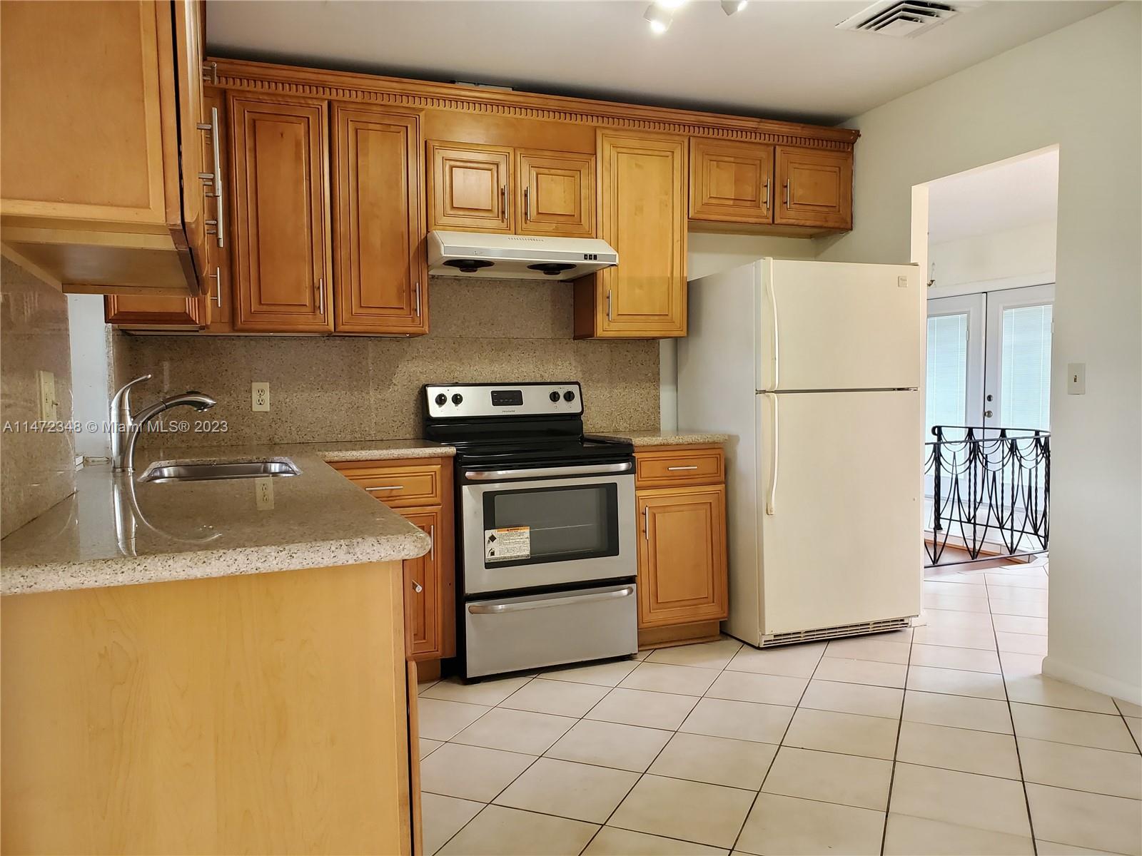 Listing Photo 14