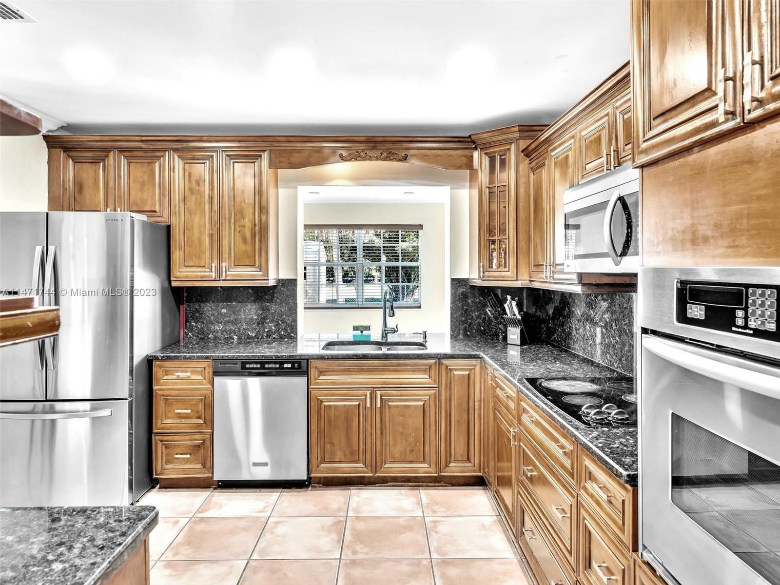 Listing Photo 15