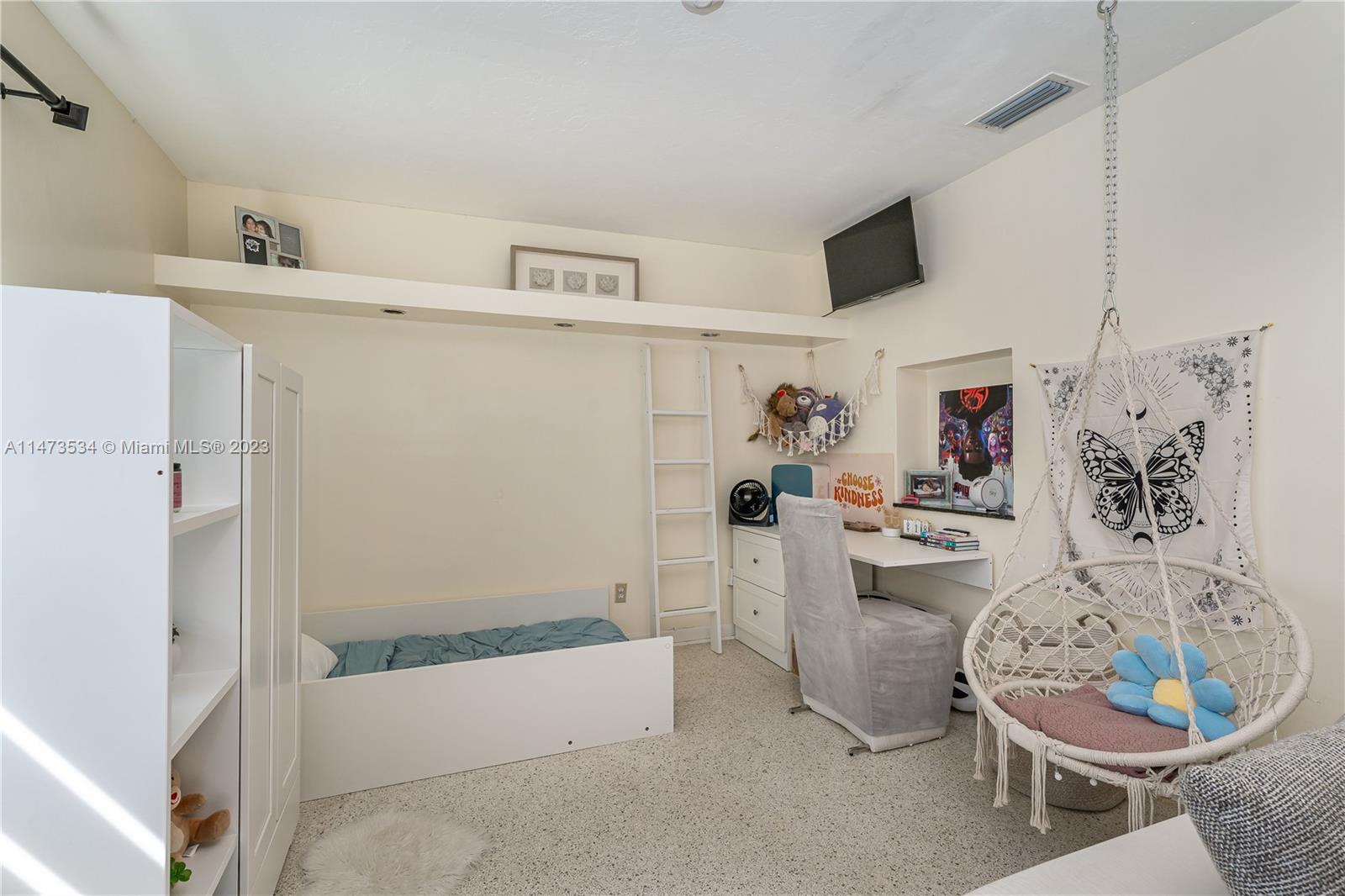 Listing Photo 28