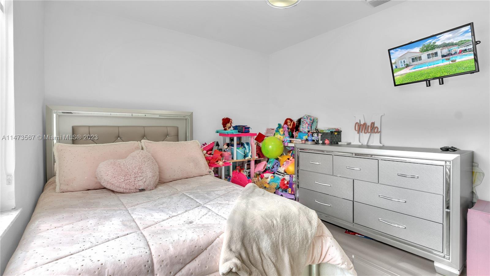 Listing Photo 11