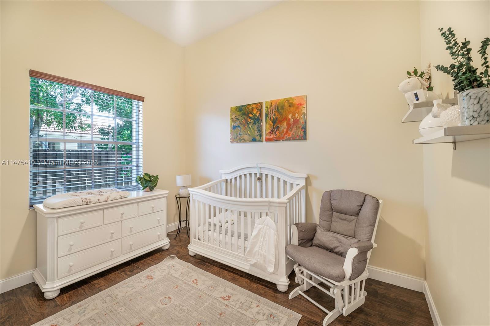 Listing Photo 17
