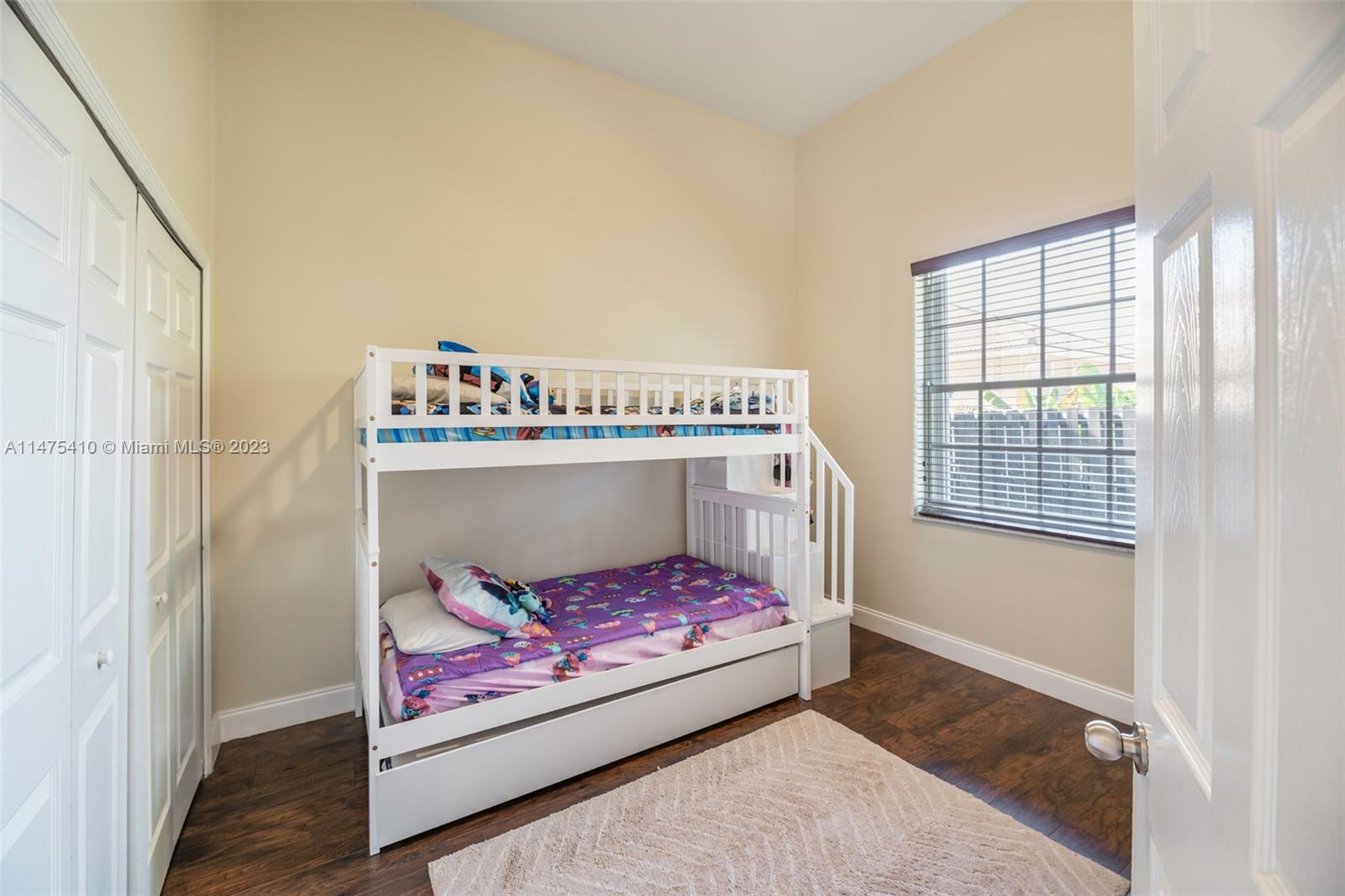 Listing Photo 18