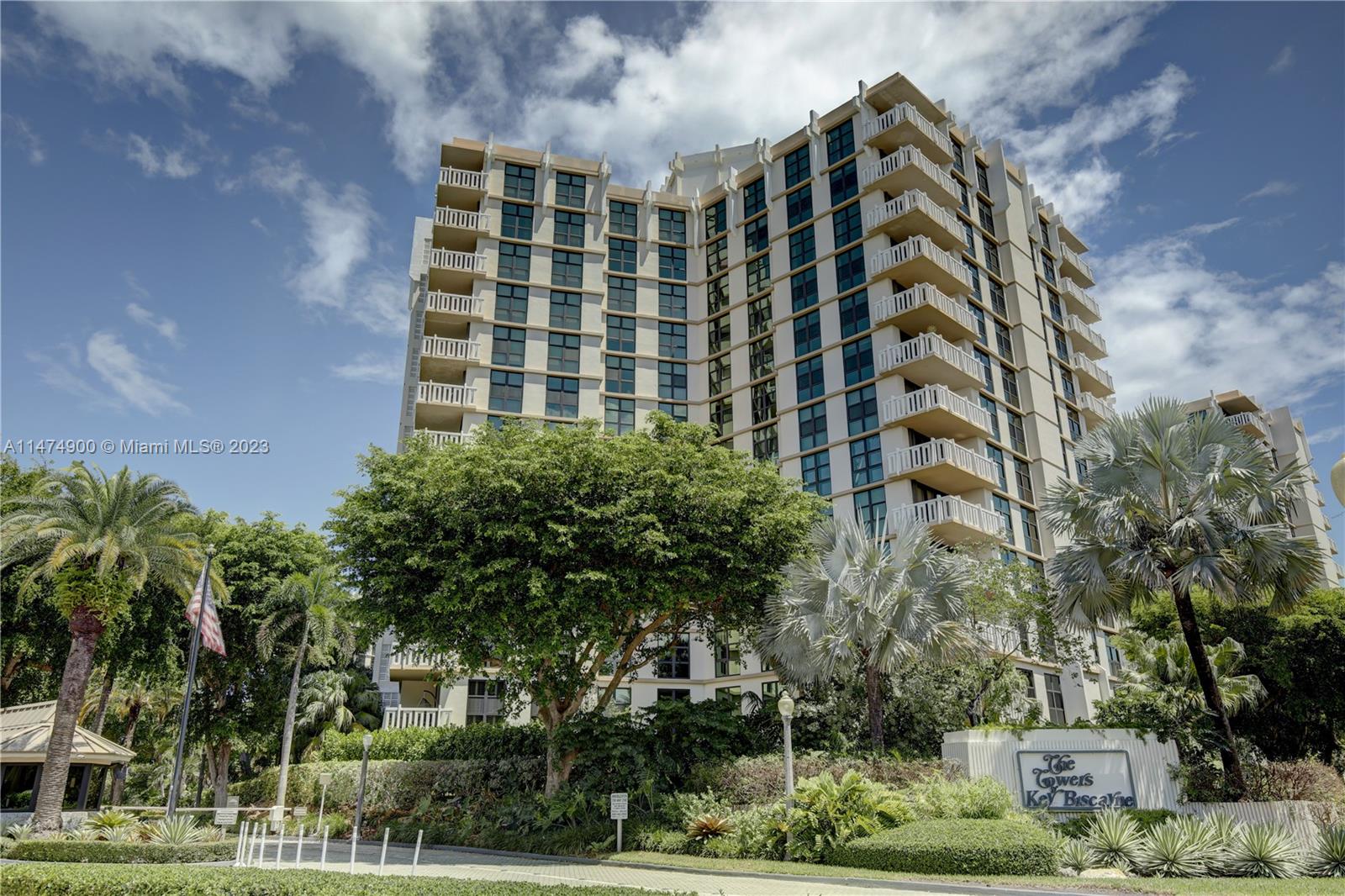 1121  Crandon Blvd #D608 For Sale A11474900, FL