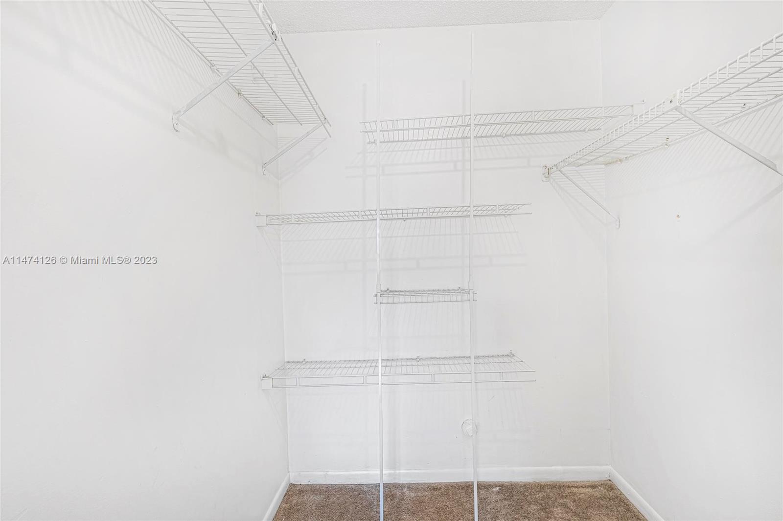 Listing Photo 14