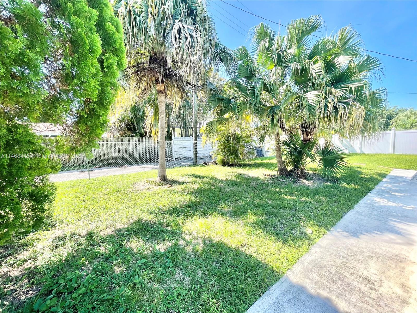 Listing Photo 10
