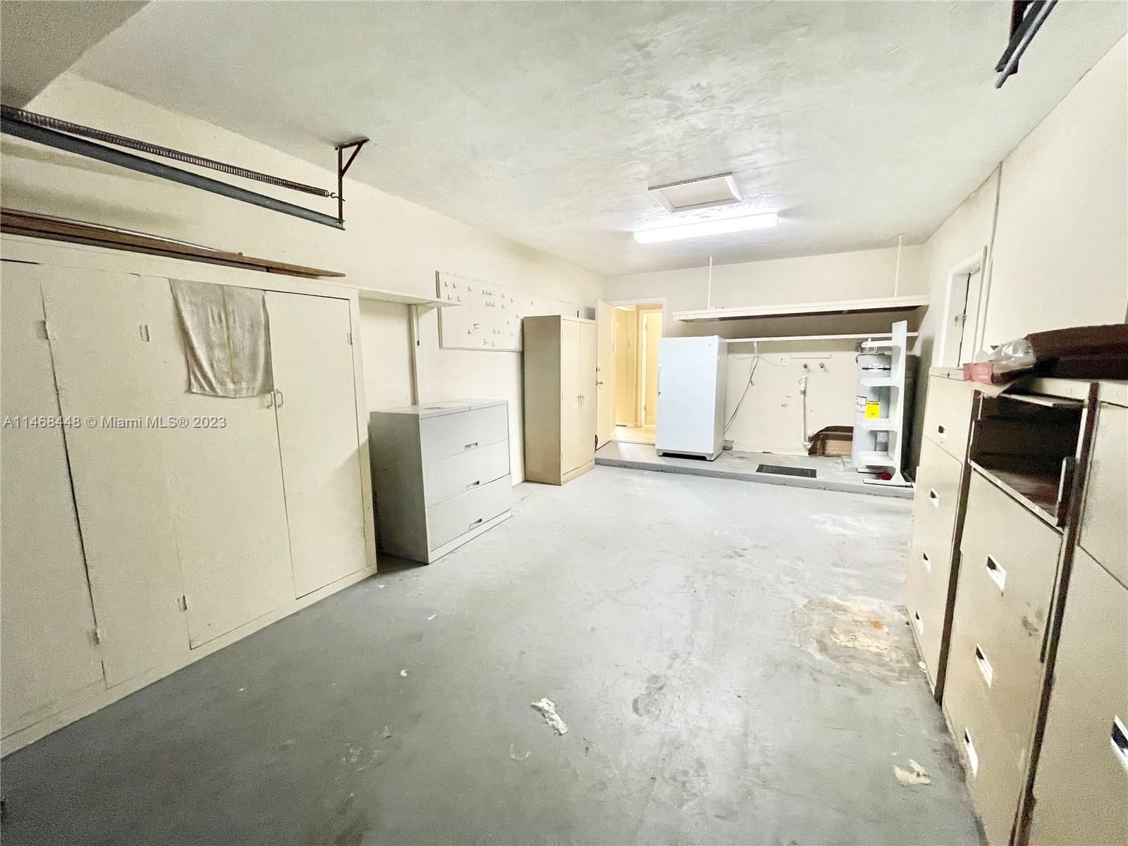 Listing Photo 12