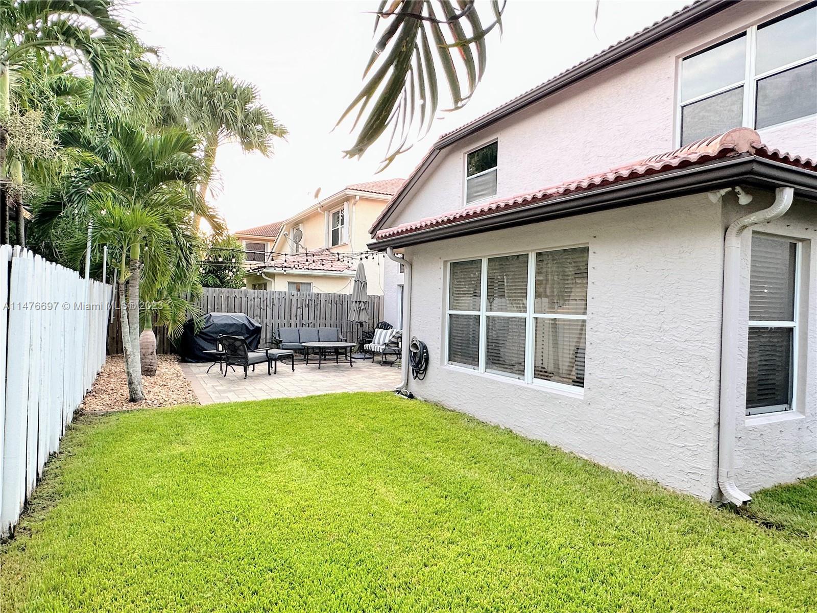 Listing Photo 9