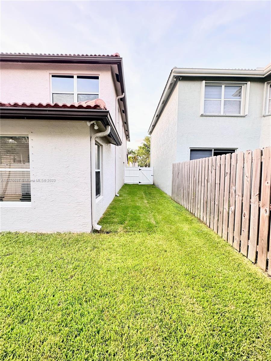 Listing Photo 10