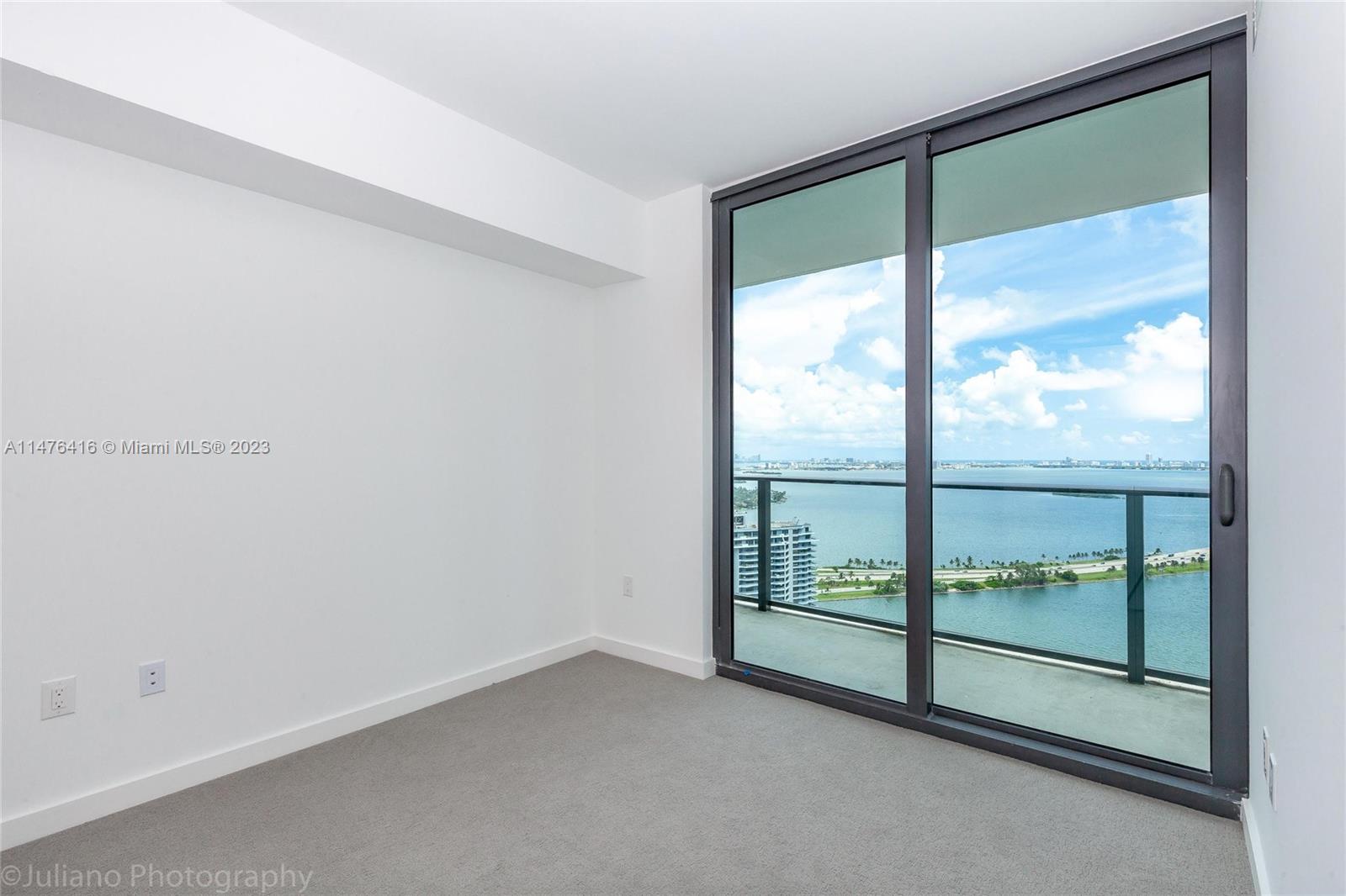Welcome to your dream condo! This stunning one-bedroom, one-and-a-half-bathroom unit is the epitome of luxury and style. The carpet and tile flooring add a touch of elegance and comfort to the space. But the true highlight of this condo is the breathtaking water view. Imagine waking up every morning to the serene sight of the glistening water, as the sun rises and paints the sky with vibrant hues. Whether you're enjoying your morning coffee or unwinding after a long day, this view will never cease to amaze you. Located in a prime location, with nearby shopping centers, restaurants, and entertainment options, you'll never have to venture far to find what you need. Don't miss out on the opportunity to make this condo your own. it truly is a gem. Schedule a viewing today !