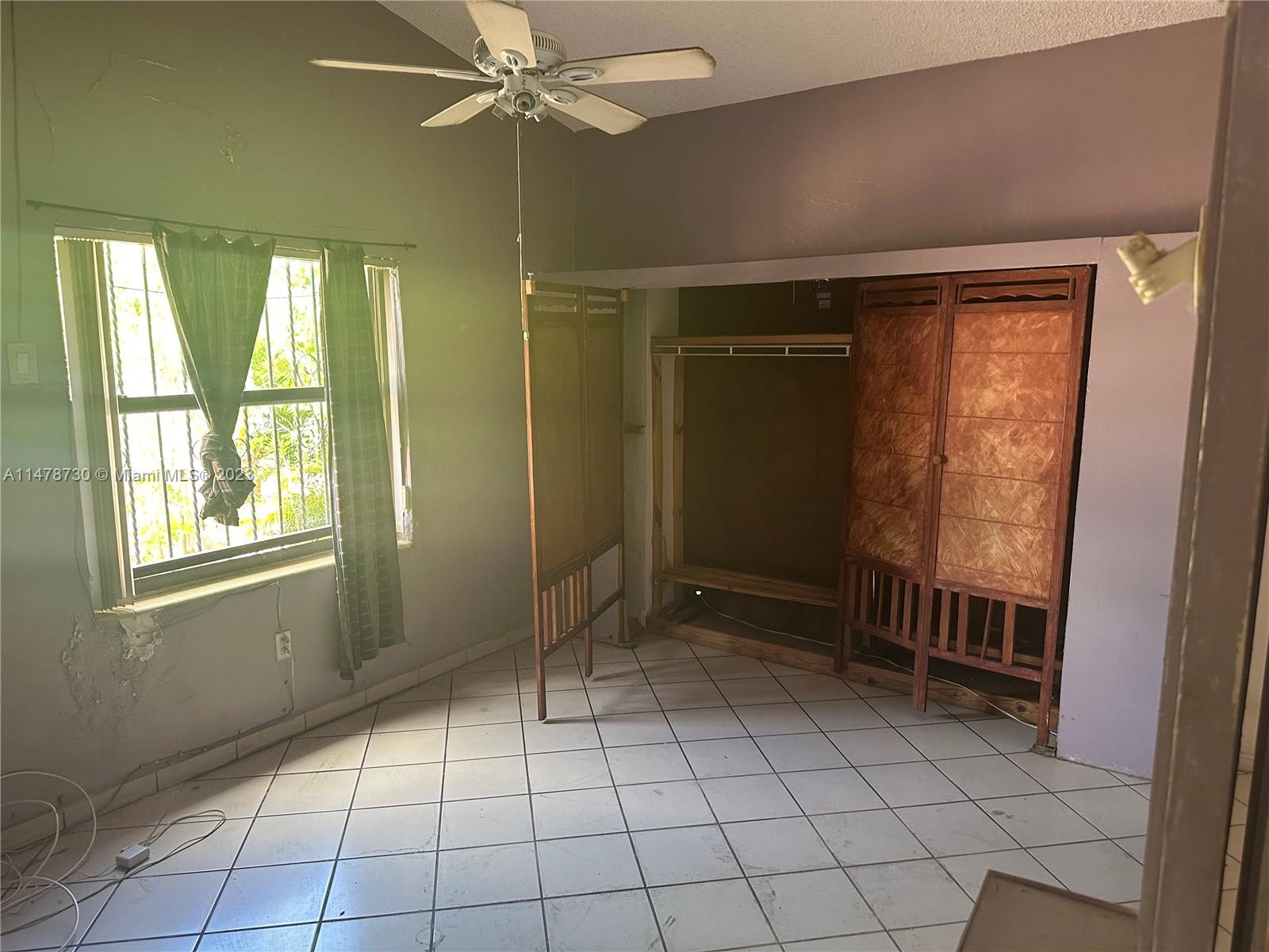 Listing Photo 9