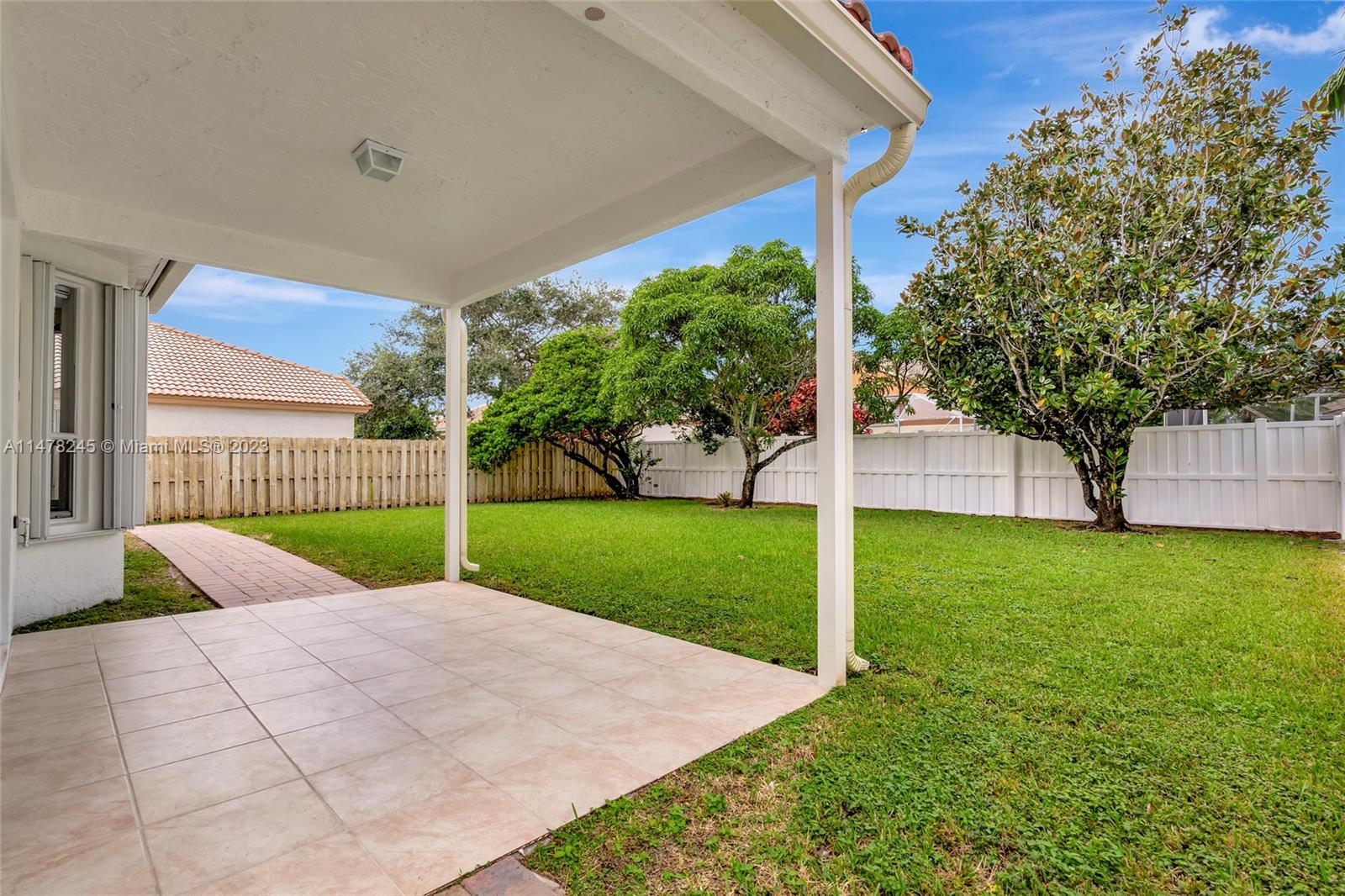 Listing Photo 33