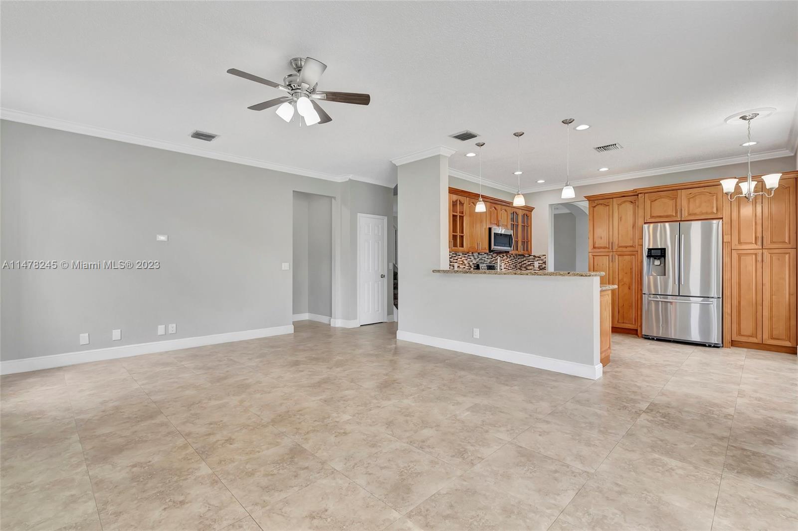 Listing Photo 7