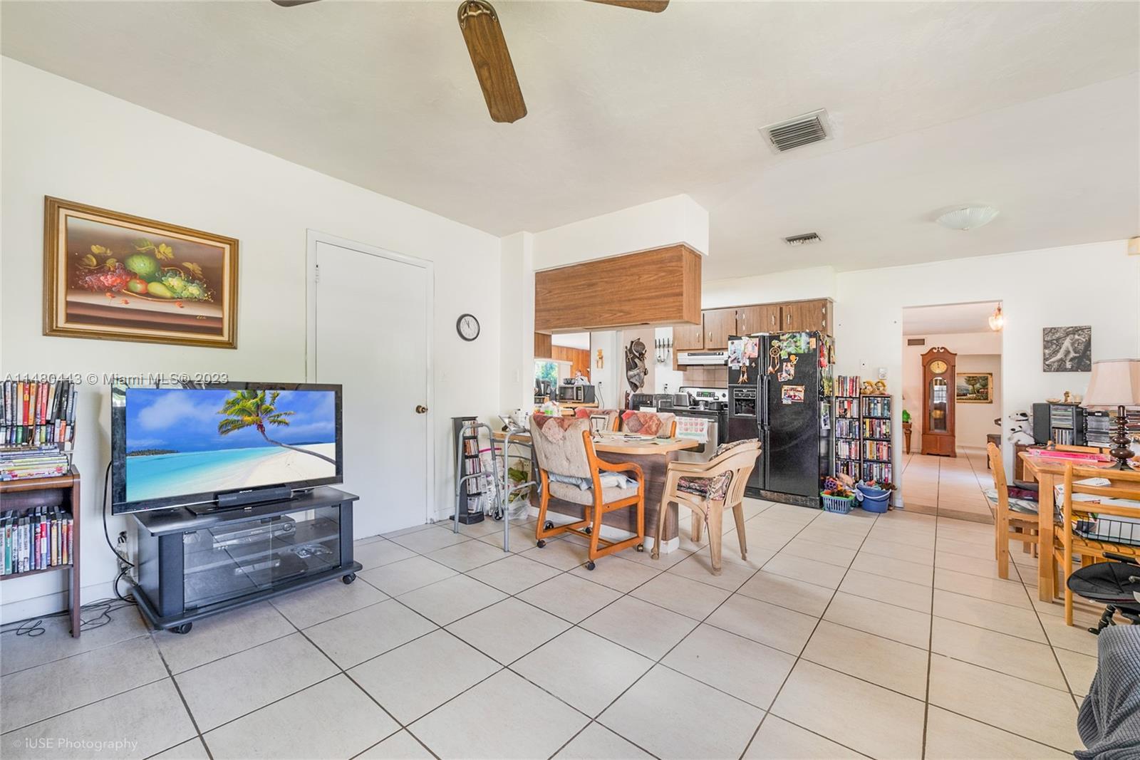 Listing Photo 8