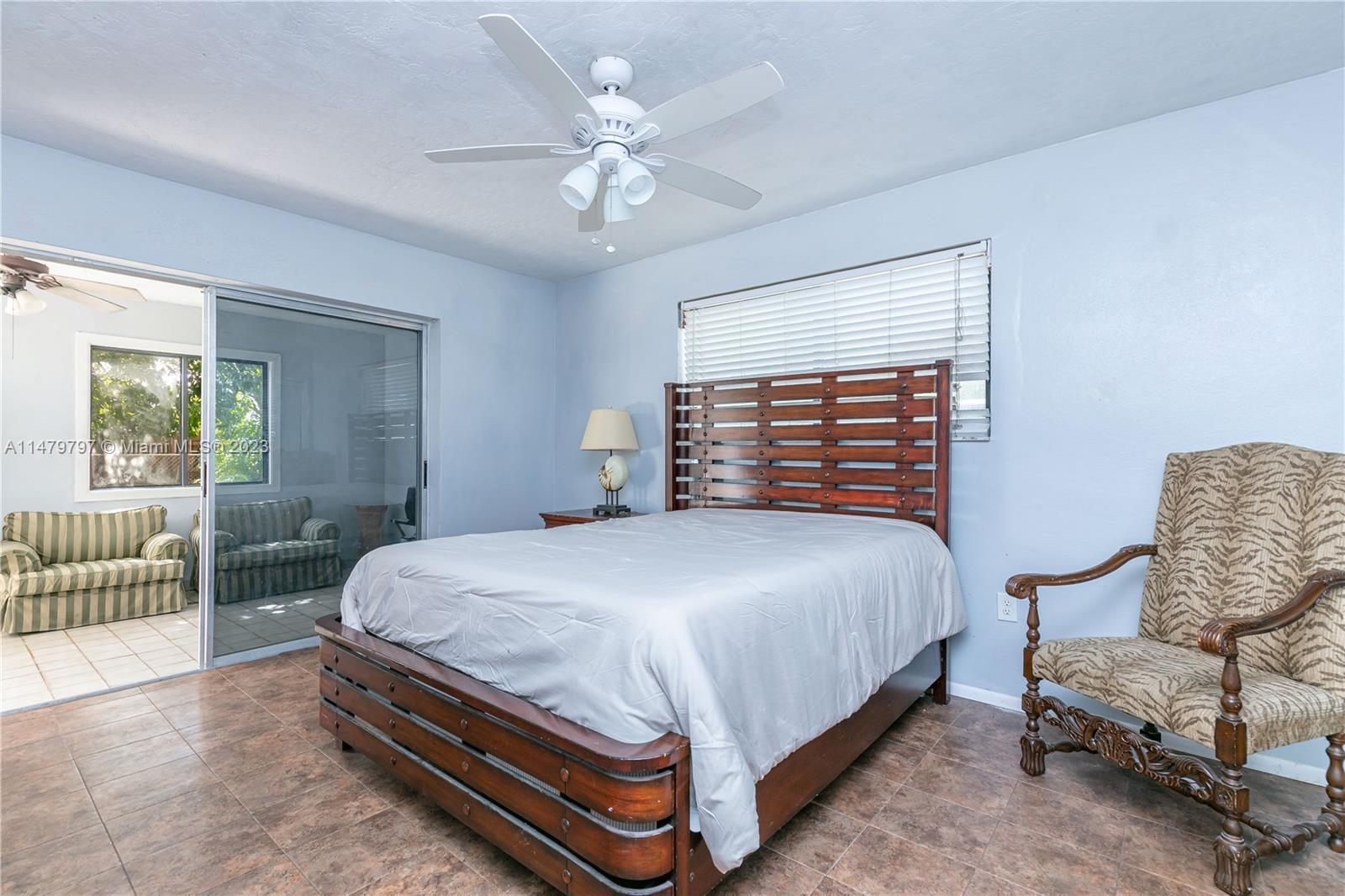 Listing Photo 11