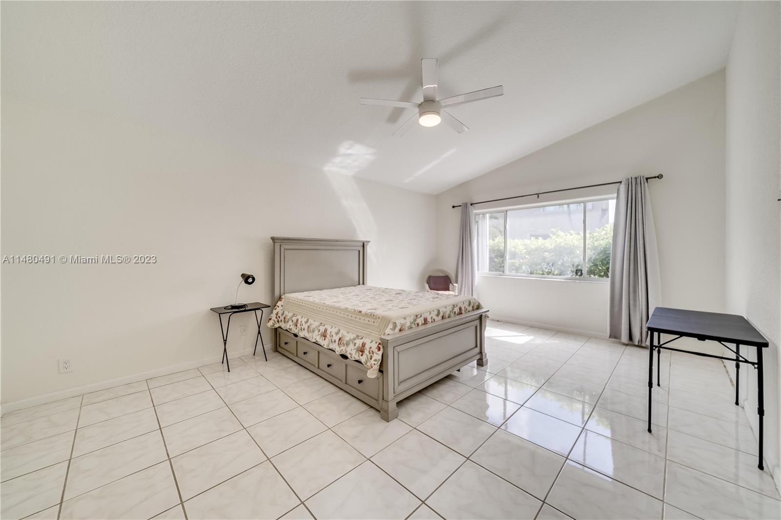 Listing Photo 17