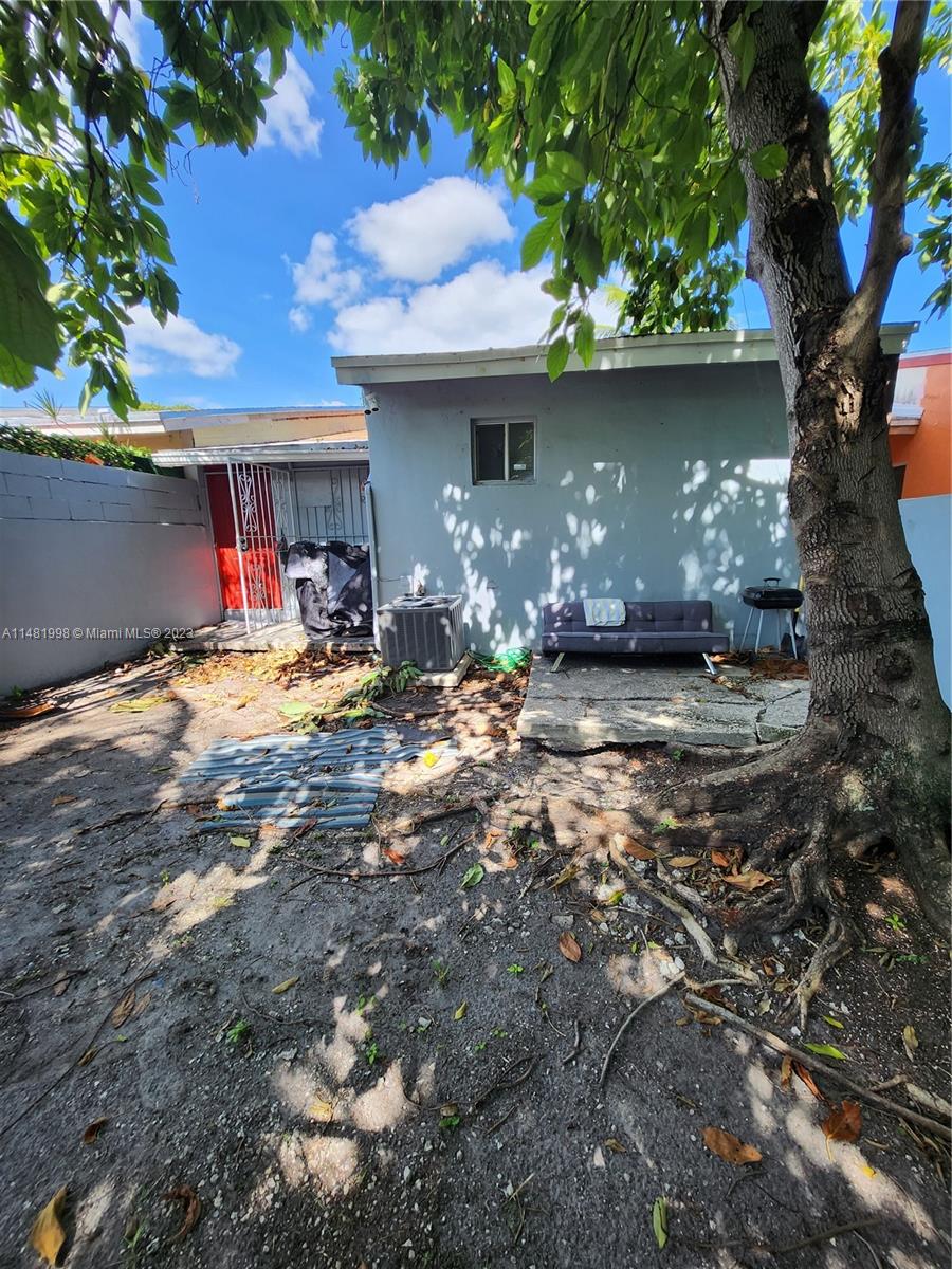 420 NW 8th St