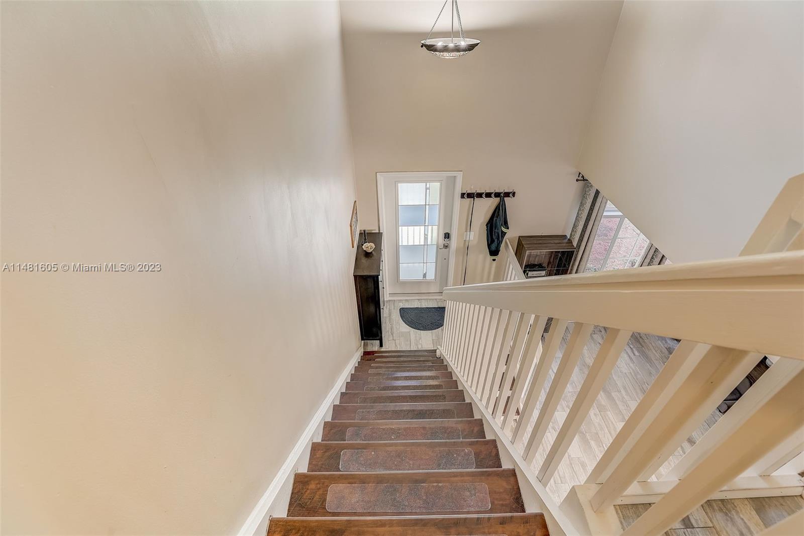 Listing Photo 16
