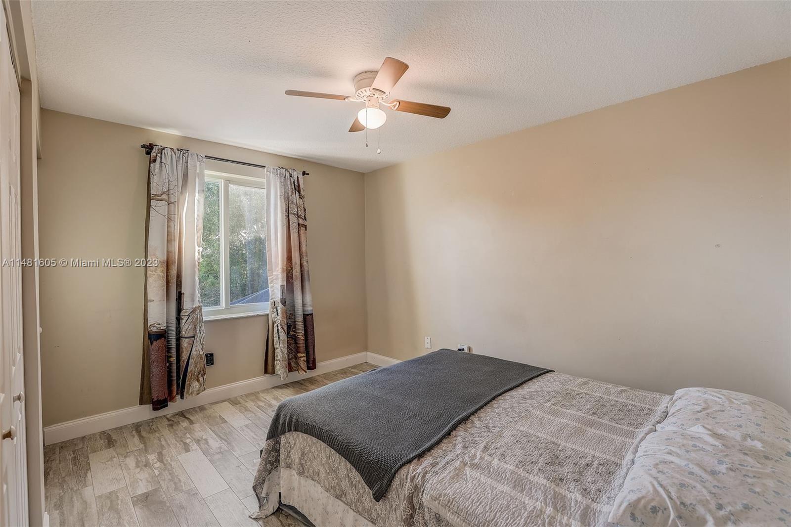 Listing Photo 25