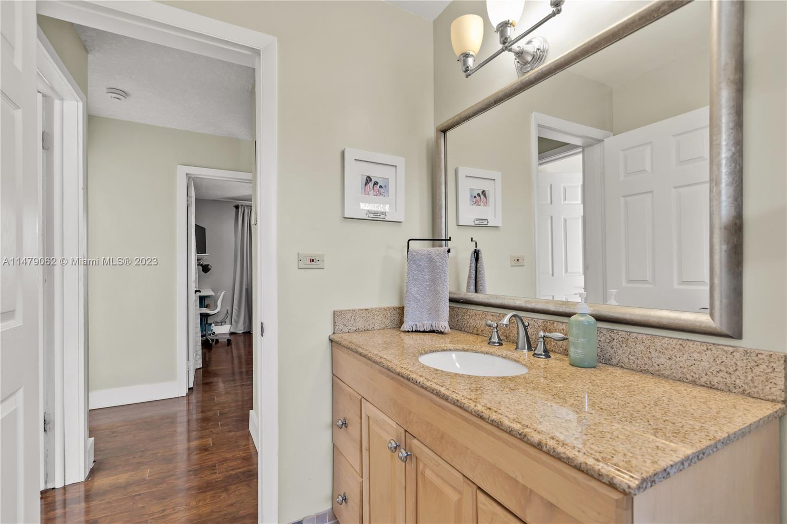 Listing Photo 19