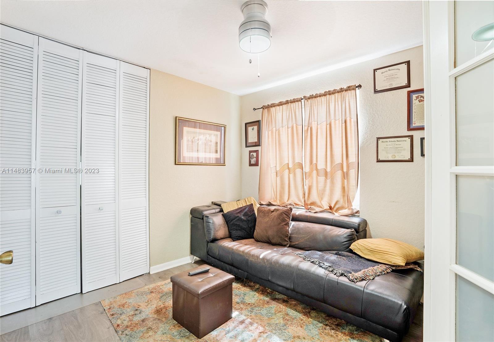 Listing Photo 6