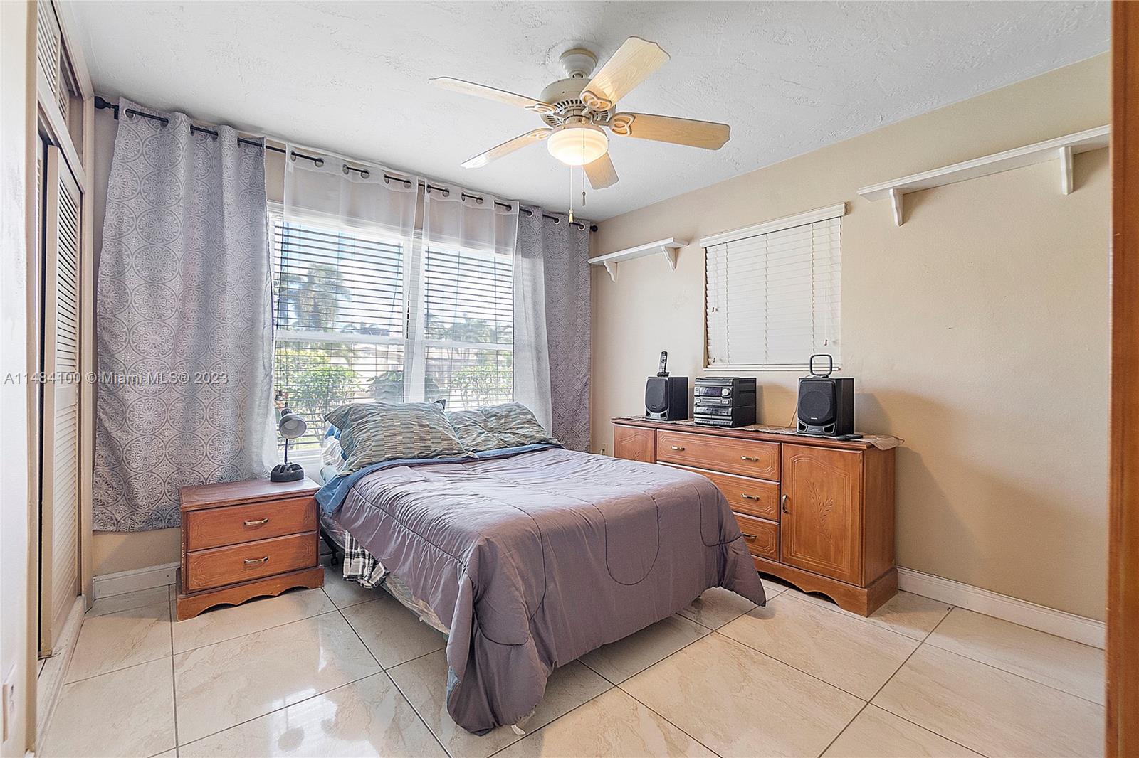 Listing Photo 17