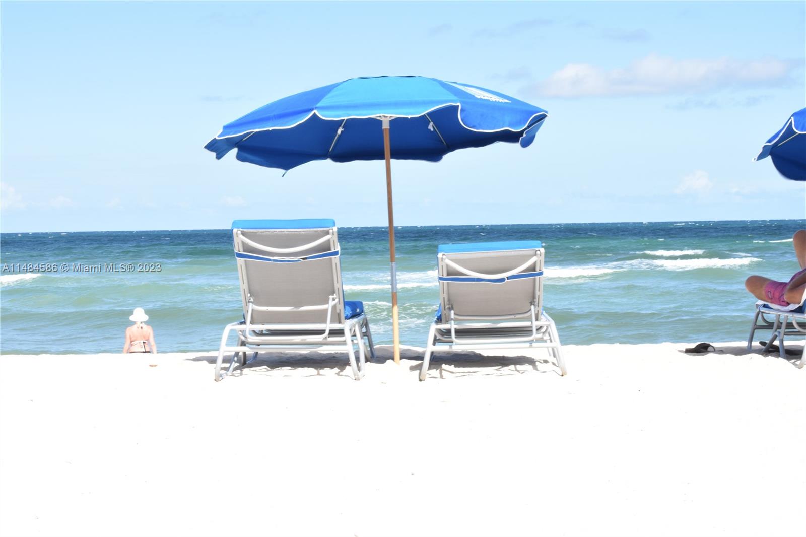EXQUISITE OCEAN FRONT RENTAL.
SOUTHEAST CORNER.
ENJOY UNOBSTRUCTED SUNRISE TO SUNSET VIEWS.
5 STAR RESORT AMENITIES.
IN HOUSE REALTOR.
EASY TO SHOW. NO MONTHLY OR WEEKLY RENTALS.
AVAIALABLE DATES 01/31/2024-07/01/ 2024