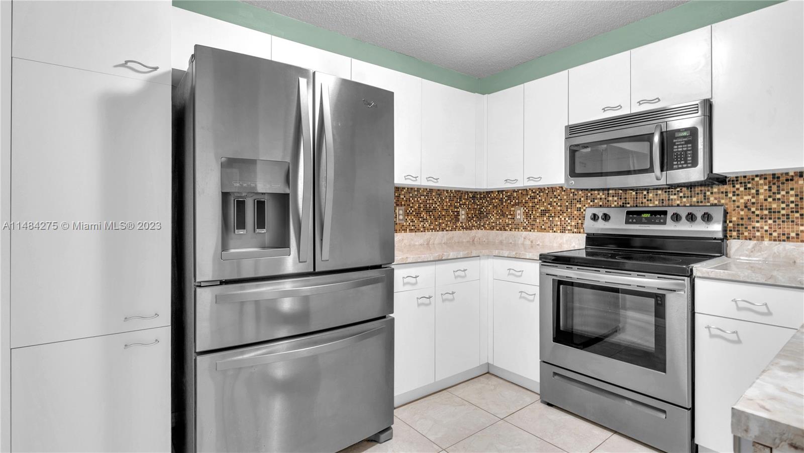 Listing Photo 14