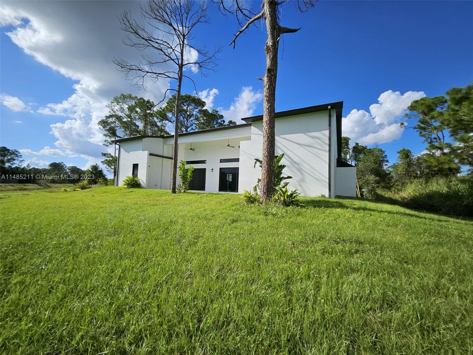 Listing Photo 5
