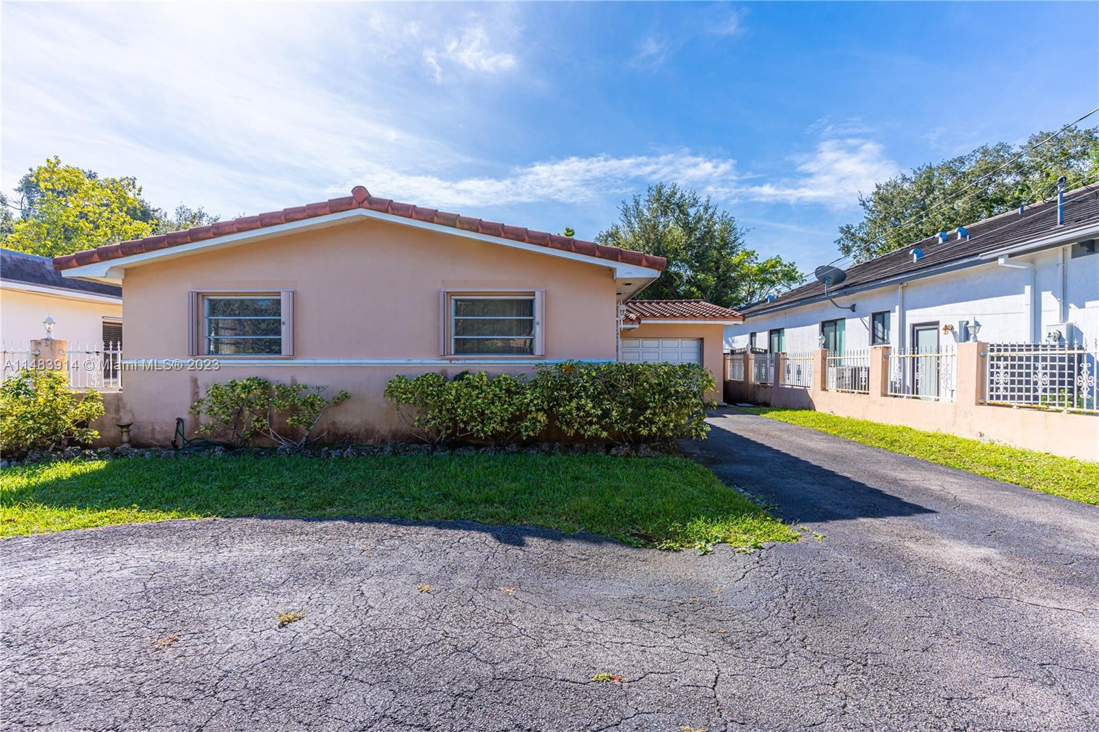 Listing Photo 11