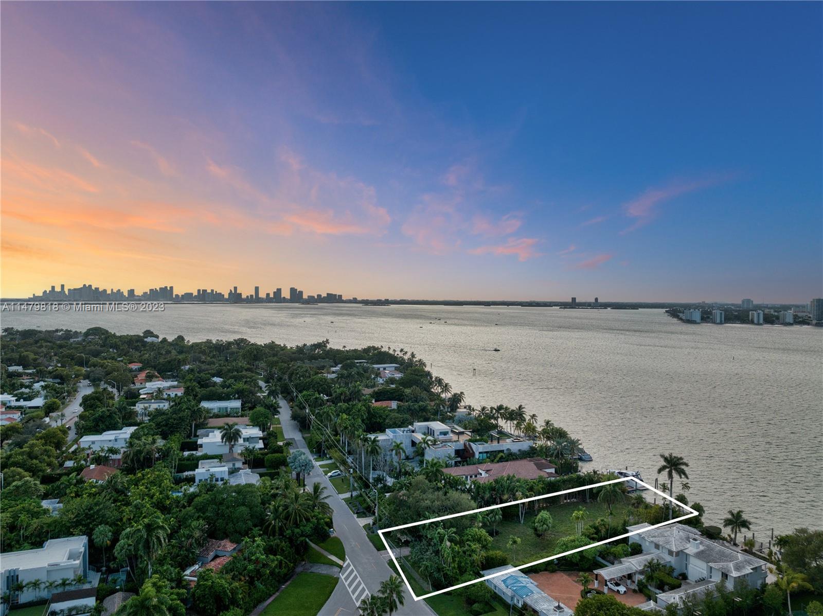 6300 N Bay Rd  For Sale A11479818, FL