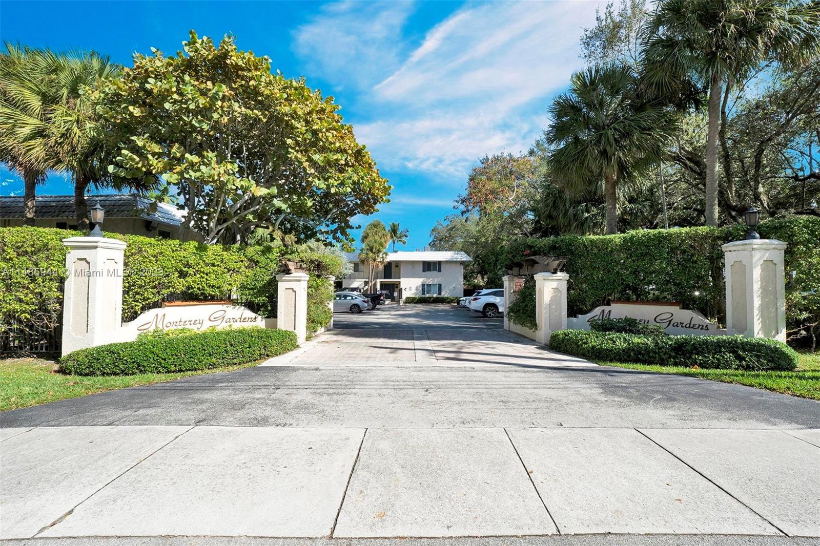 pinecrest-gated-properties-single-family-homes-and-condos-miami