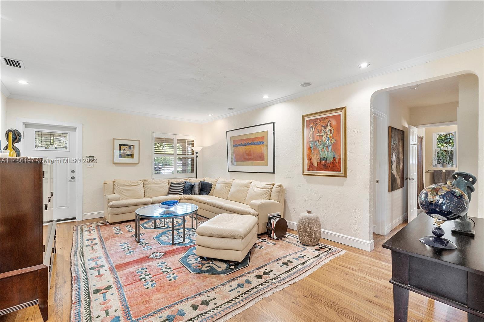 Listing Photo 6