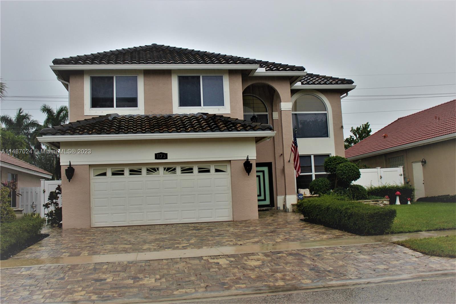 Listing Photo 10