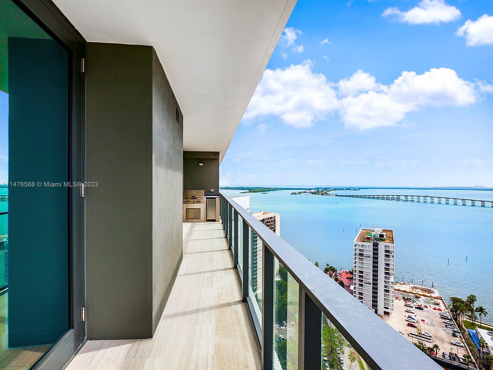 INVESTMENT OPPORTUNITY UNIT RENTED FOR $6,000 UNTIL 07/31/24. Spectacular 1Bed/1.5Baths corner residence at Echo Brickell, a boutique residential high-rise on the East side of Brickell Avenue. Breathtaking bay and city views, Expansive terrace with bbq and mini-fridge. Marble flooring, Italian glass cabinetry, marble countertops and SubZero, Wolf and Bosch appliances. Savant System, infinity-edge pool, state-of-the-art gym and spa deck with panoramic views of Biscayne Bay and Downtown Miami. 24/7 concierge, valet, Toscanino bar and restaurant at pool level by Toscana Divino.