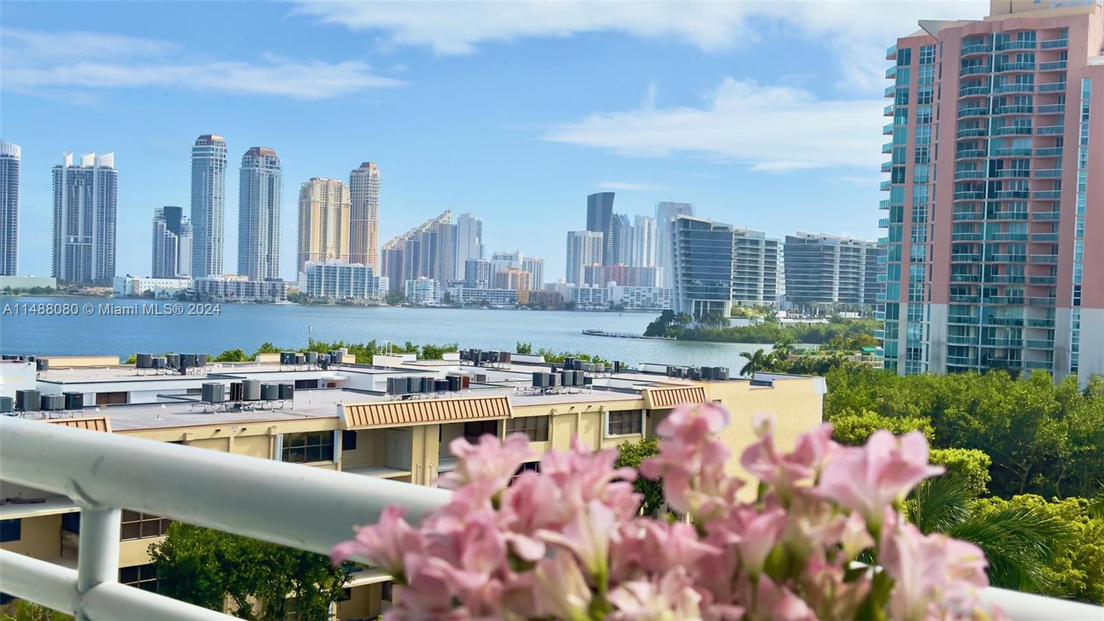 GREAT LOCATION* IN THE HEART OF AVENTURA* BEAUTIFUL RENOVATED -2 BED 2 BATH(1,062sqft.) ON THE-8 FLOOR WITH AN AMAZING PANORAMIC VIEWS OF THE OCEAN & BAY* ONE OF THE BEST LINES IN GREAT BLDG PARC CENTRAL-EAST* NEW KITCHEN CABINETS* NEW BATHROOMS & VANITIES* SS-APPLIANCES* WASHER/DRYER IN THE UNIT* WOOD FLOORS THROUGHOUT* WITH ACCESS TO A LARGE BALCONY FROM ALL ROOMS* WATER, HIGH-SPEED INTERNET, TV-CABLE ARE INCLUDED IN HOA* RESORT STYLE AMENITIES: 2 SWIMMING POOLS/HOT TUB/JACUZZI/SAUNA/GYM/SAND VOLLEYBALL COURT/PET FRIENDLY, 24-HRS SECURITY, LOBBY GUARD & FINGERPRINT-ID* GREAT FOR INVESTOR-CAN BE RENTED IT RIGHT AFTER PURCHASE! EXCELLENT SCHOOL* JUST WALKING DISCTANCE TO AVENTURA MALL* 5 MIN.TO SUNNY ISLES BEACH*CLOSE TO RESTAURANTS & ENTERTAIMENT* COME & ENJOY SOUTH FLORIDA PARADISE !!!