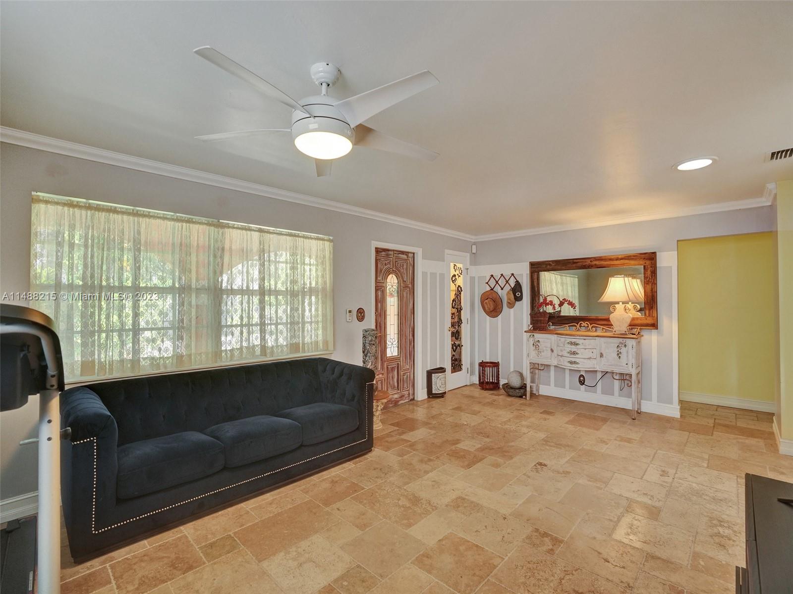 Listing Photo 14