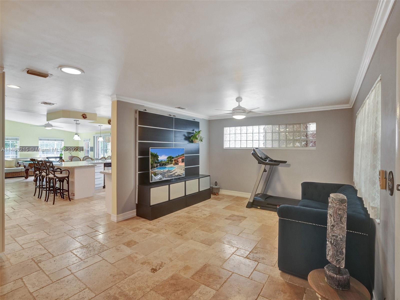 Listing Photo 17