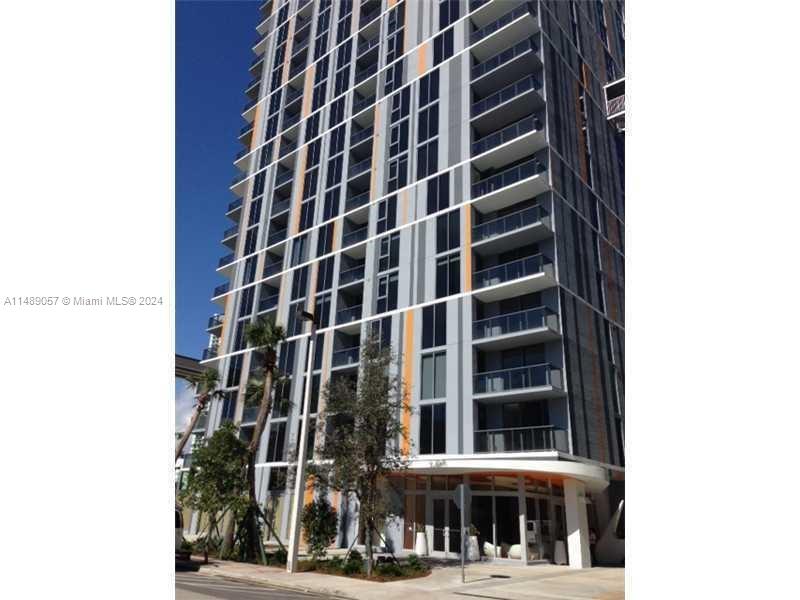 31 SE 6th St #1005 For Sale A11489057, FL