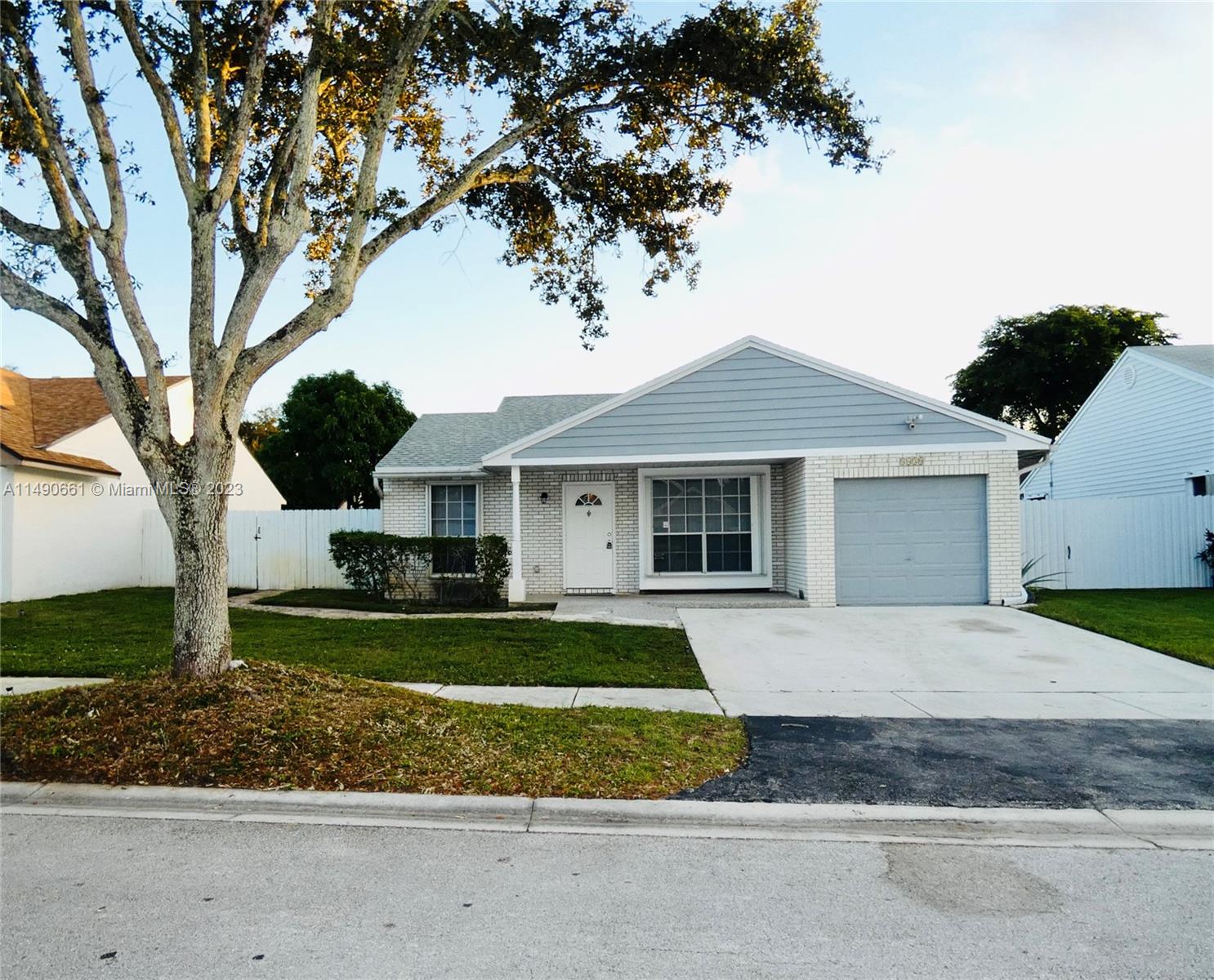 Listing Photo 23